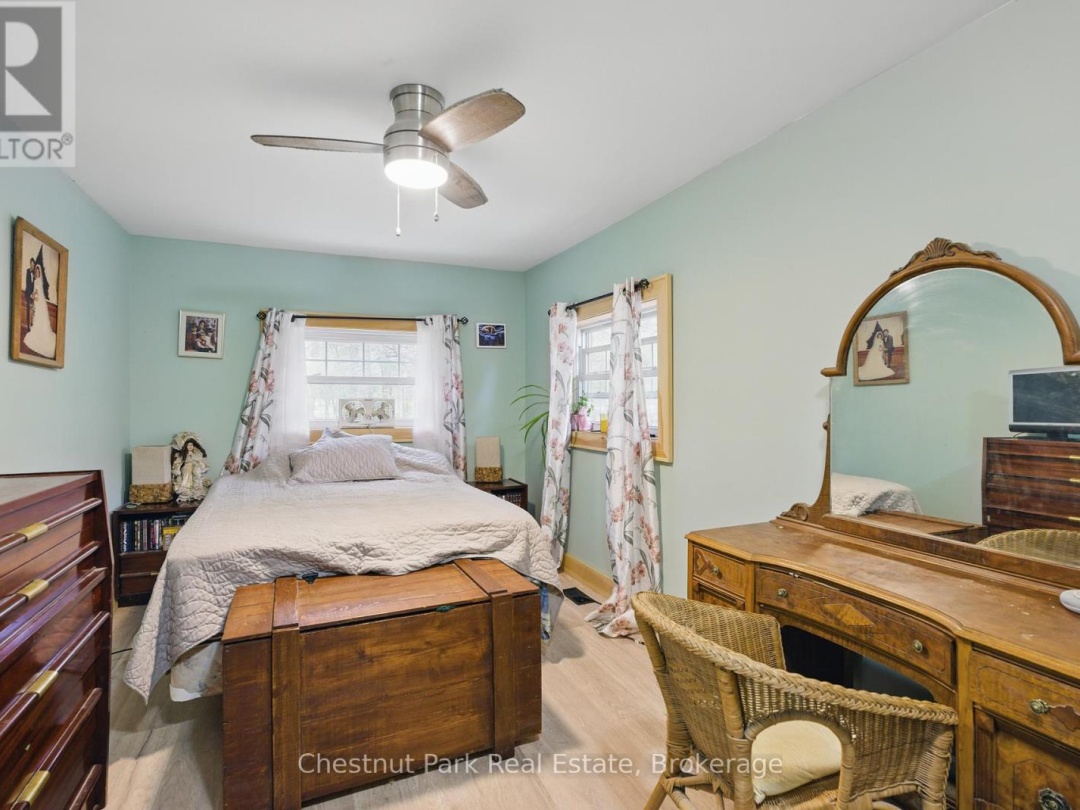 1258 RAVENSCLIFFE ROAD, 