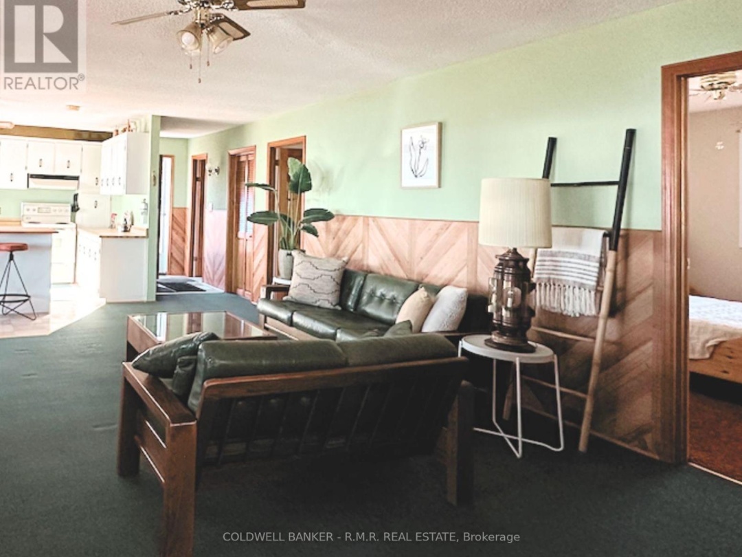 3493 Southwood Beach Boulevard, St John Lake