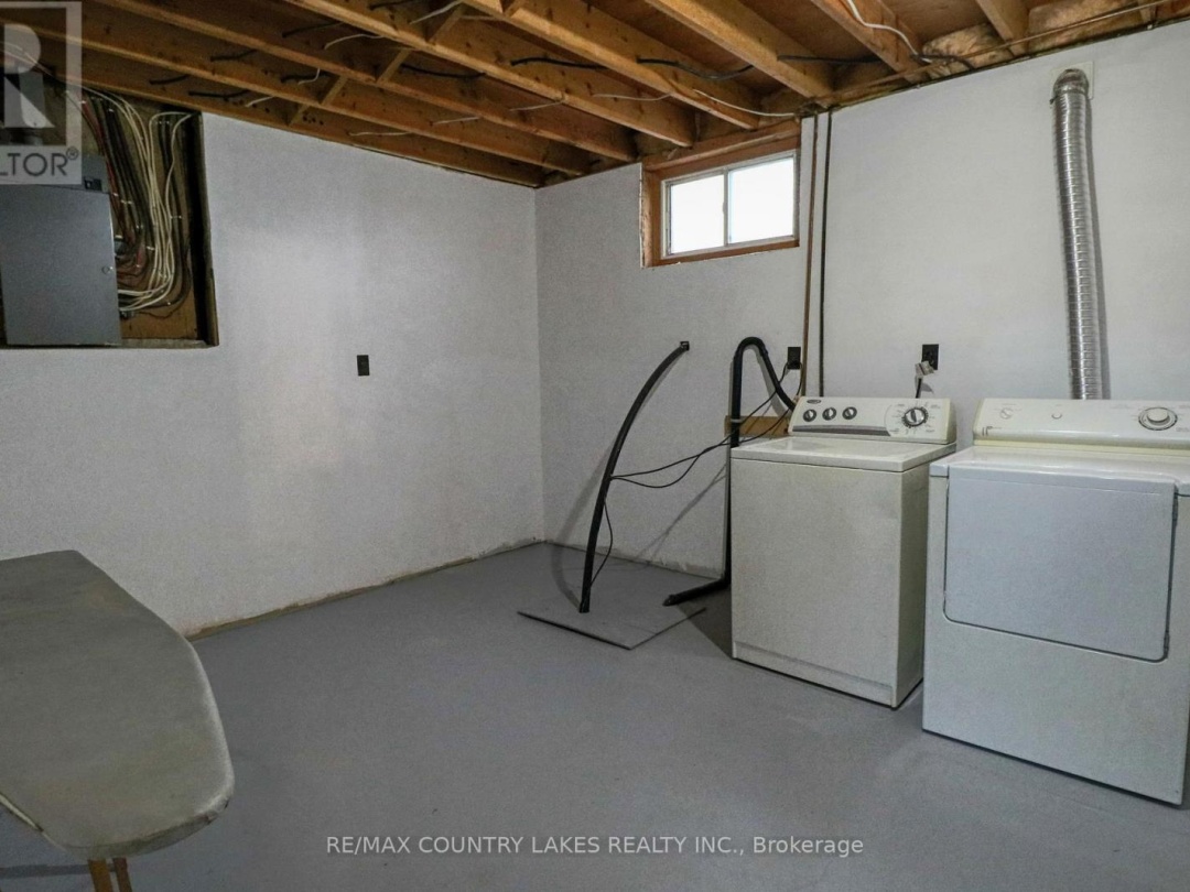 2899 GEORGINA DRIVE,