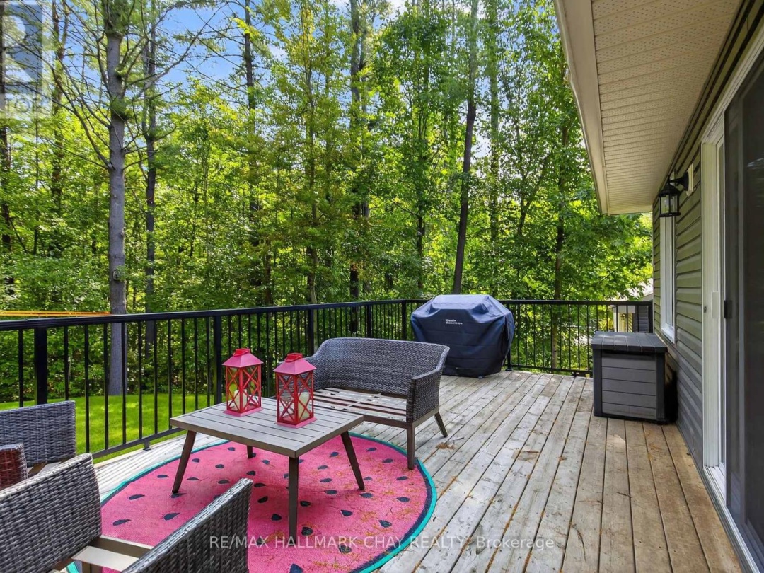 202 VEL-DOR CRESCENT, 