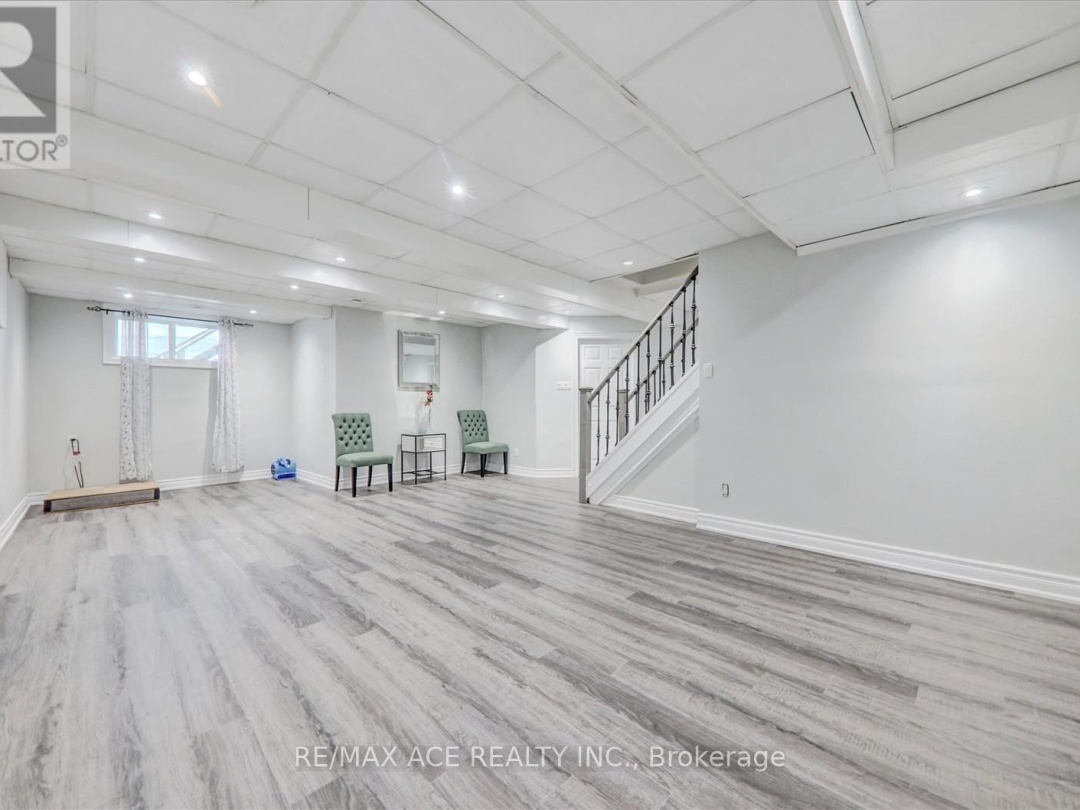 1308 Portage Road, Mitchell Lake
