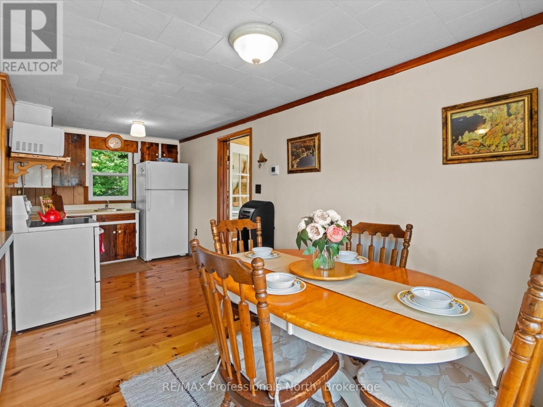 1020 GORDONIER LAKE ROAD, 