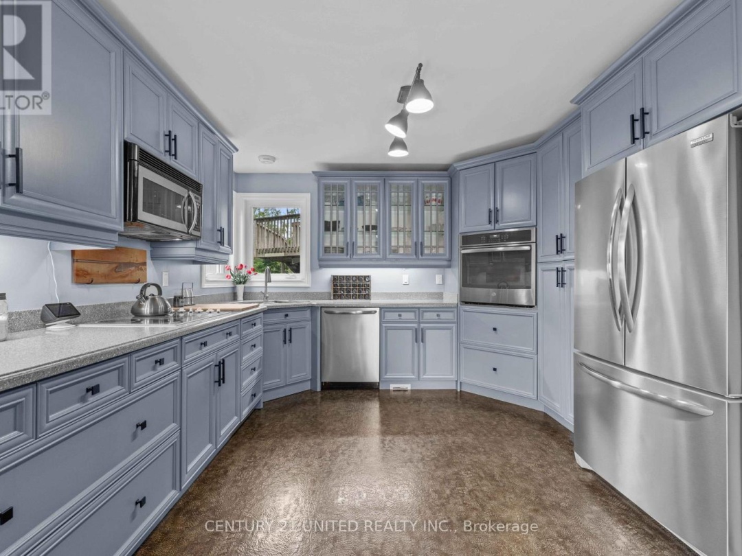 586 BIRCH POINT ROAD, 
