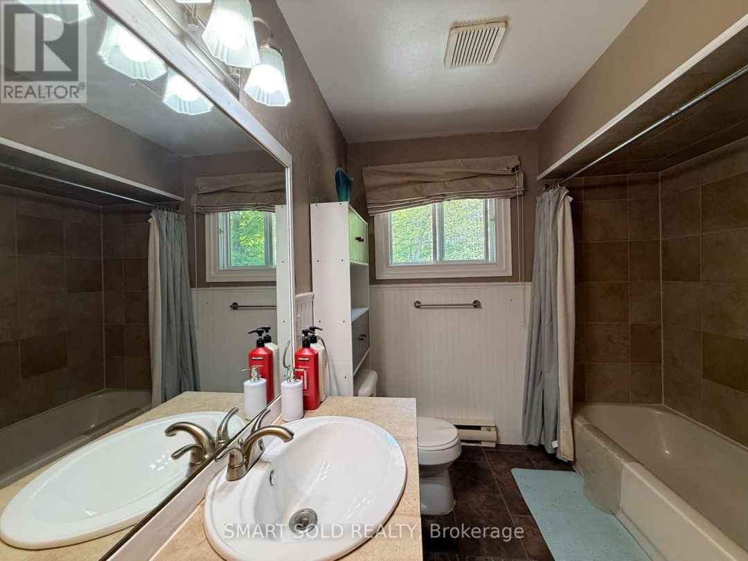 105 MUSKOKA GLENS COTTAGE ROAD, 