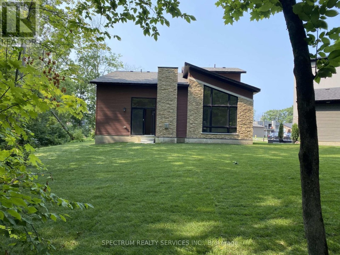 131 Marina Village Drive W, Georgian Bay