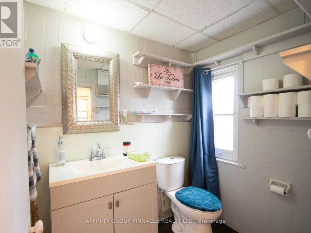 31 Birchcliff Avenue, Sturgeon Lake