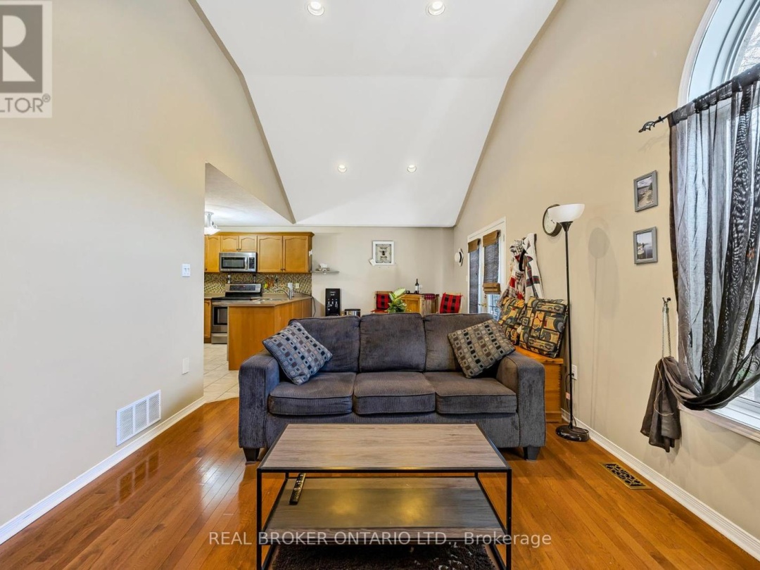 3160 Emperor Drive, Orillia