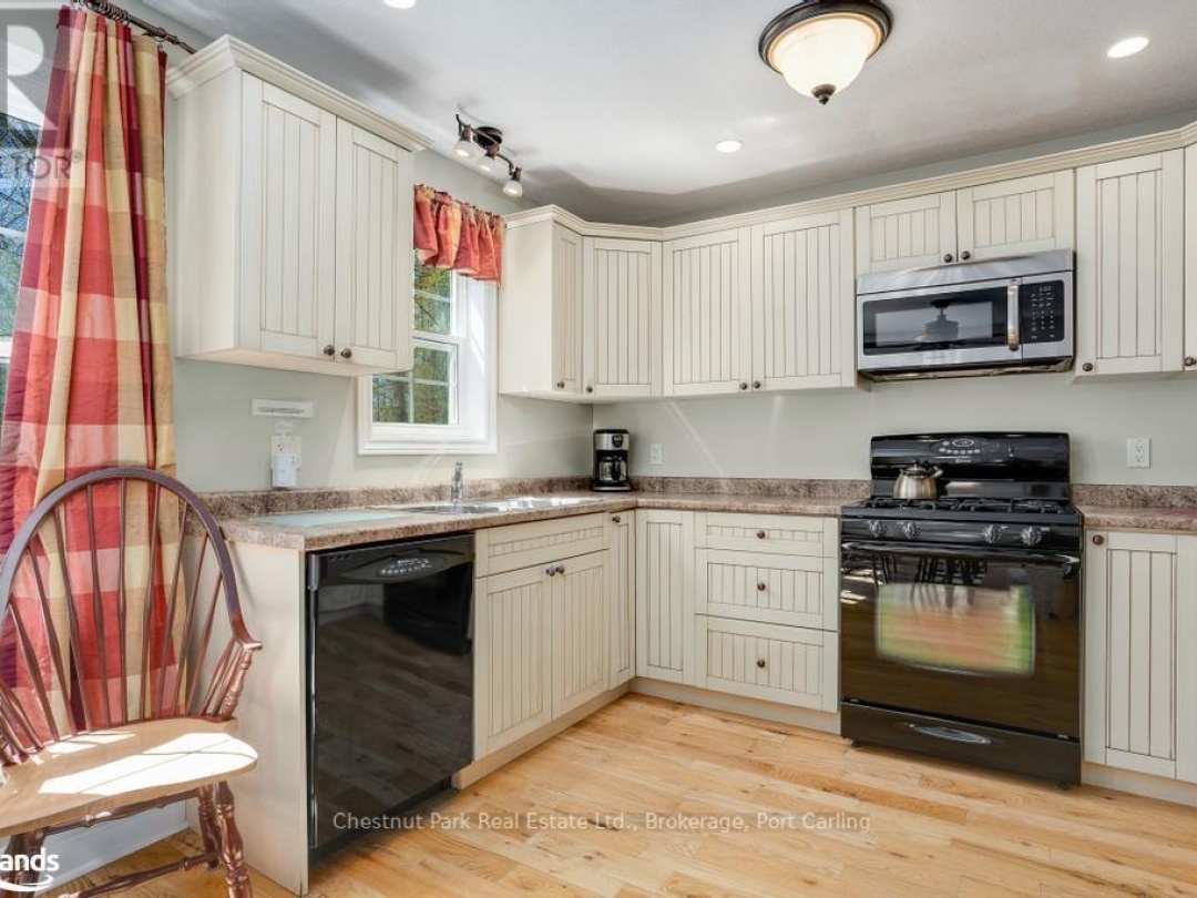 116 2 1052 Rat Bay Road, Lake Of Bays