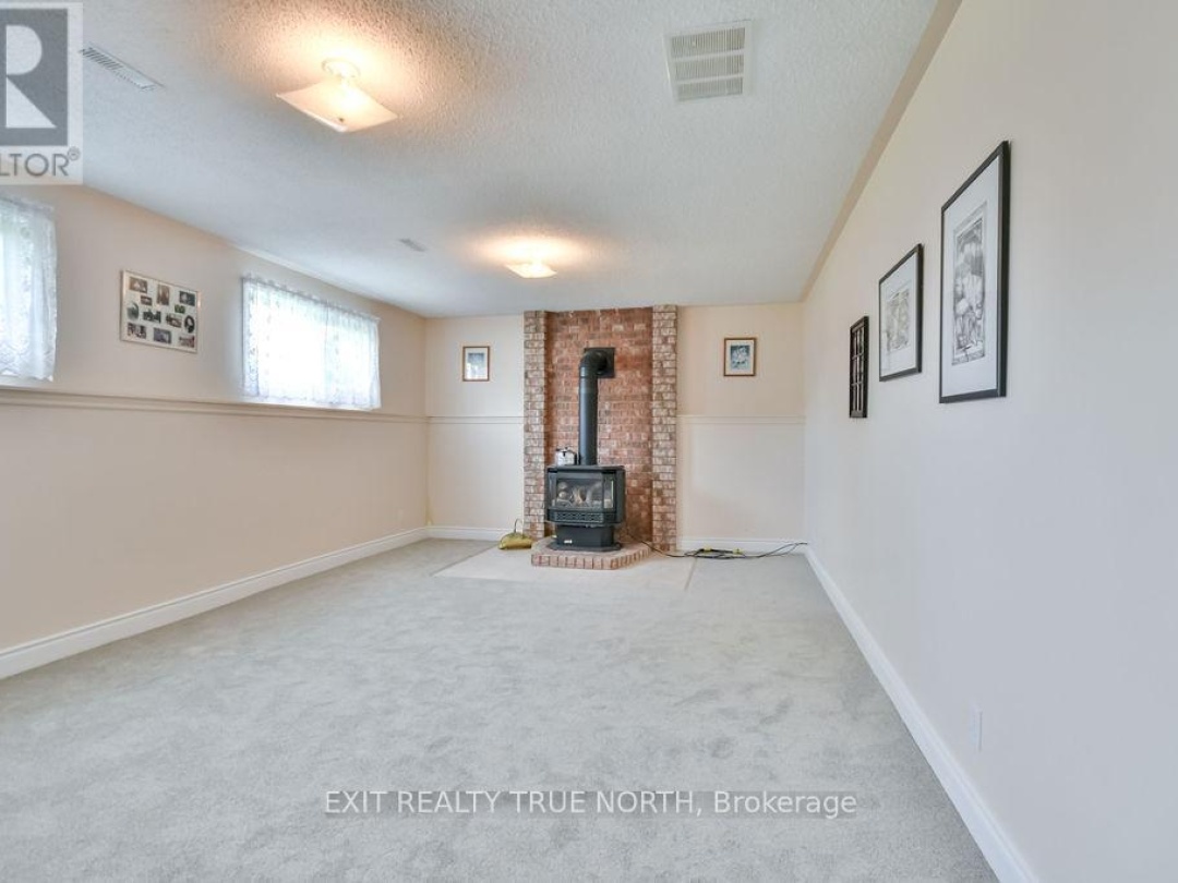 16 Hepinstall Place, Oro-Medonte