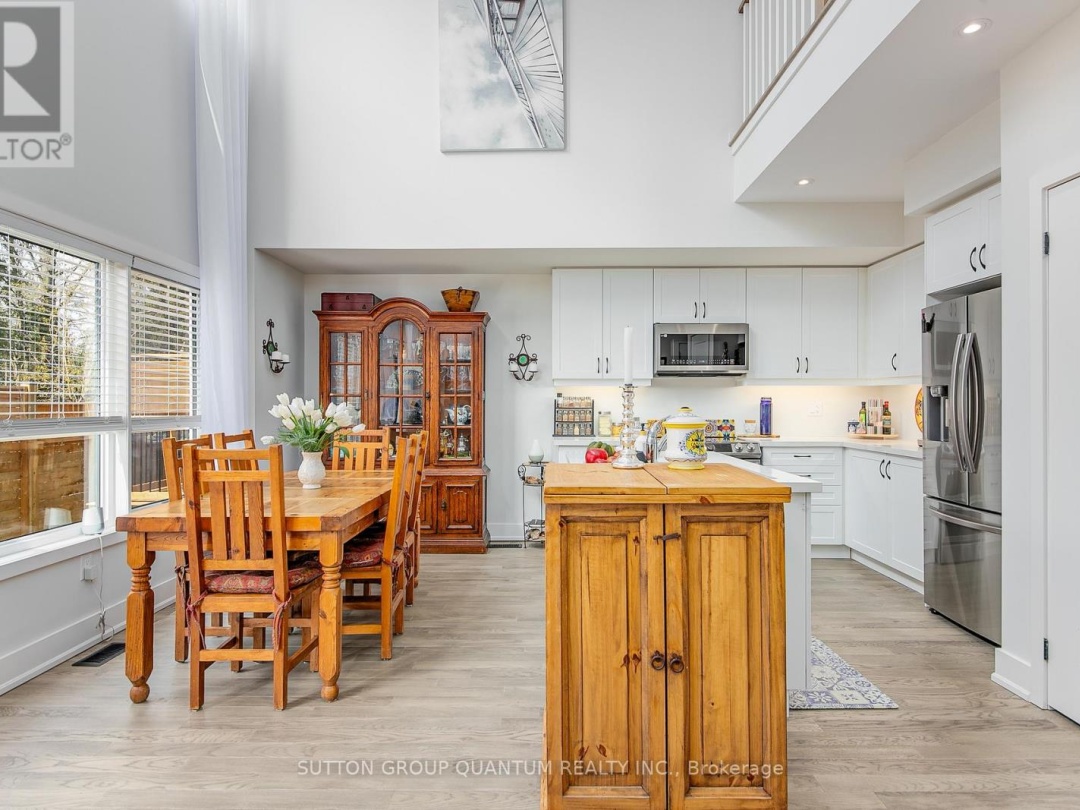 35 RUBY CRESCENT, Lake Simcoe