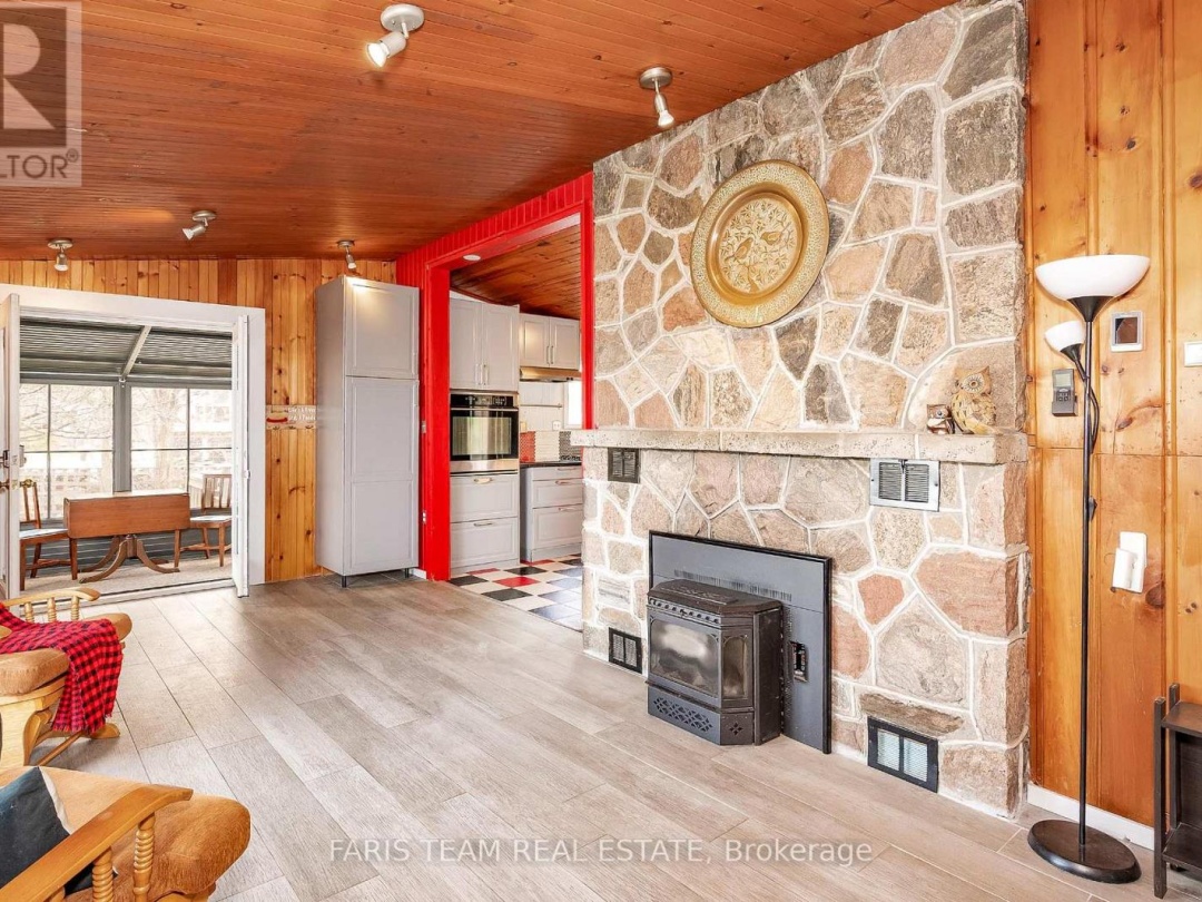 4 SCHOONER LANE, 
