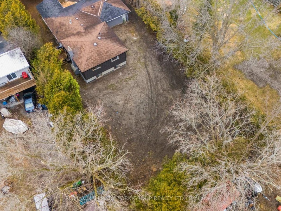24115 Thorah Park Boulevard, Lake Simcoe