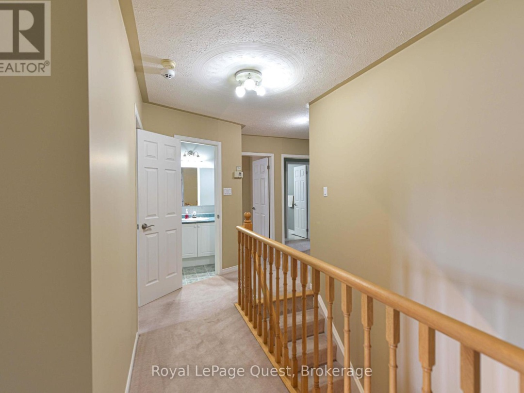 62 VANESSA DRIVE, 