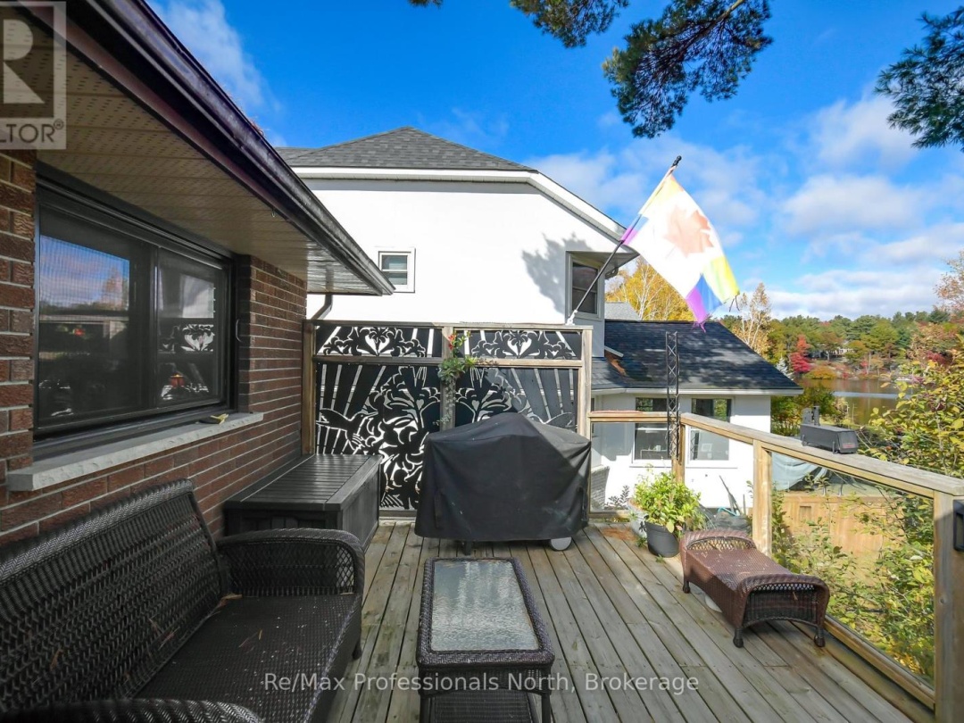 324 Bethune Drive N, Gull Lake