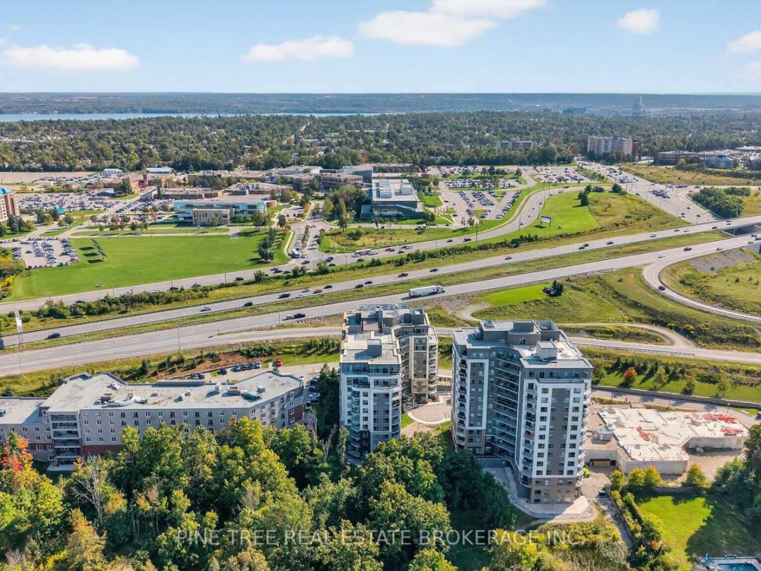 305 - 58 LAKESIDE TERRACE, 