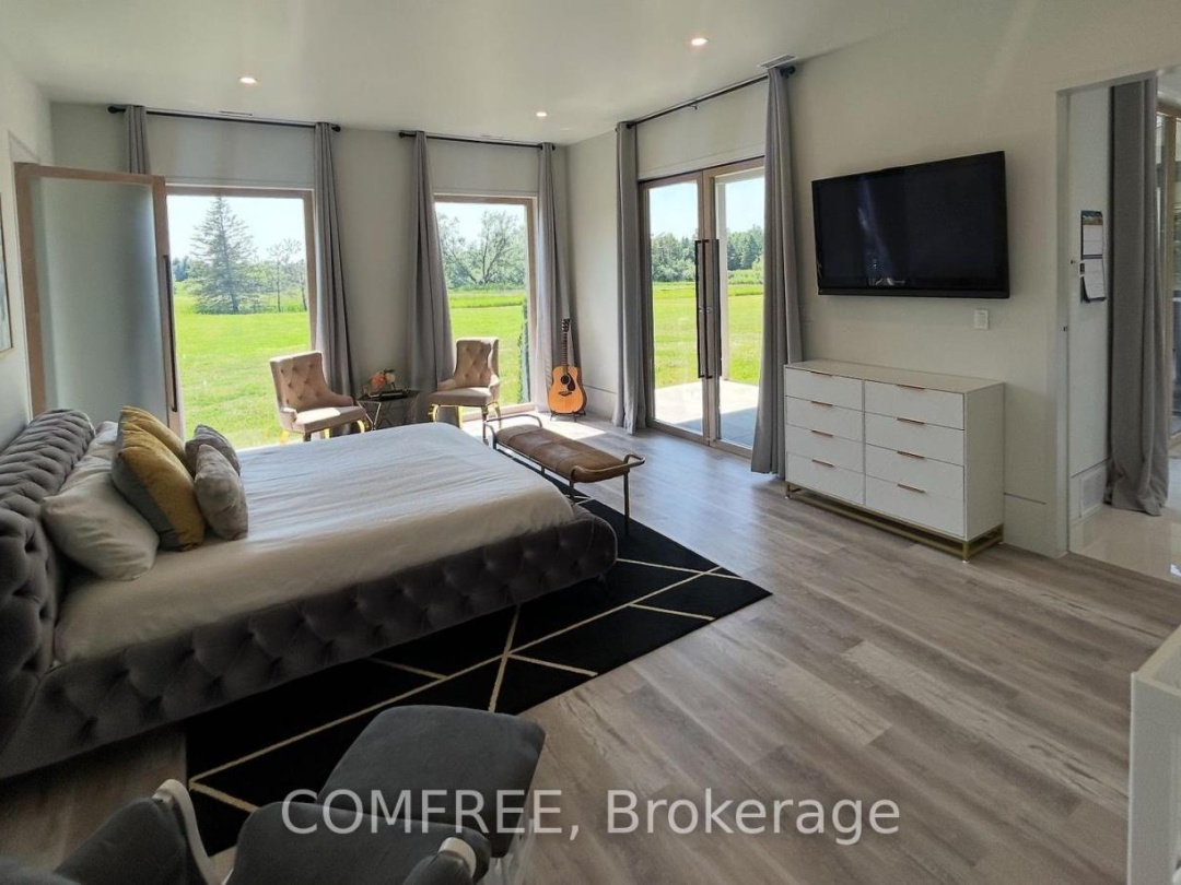 4252 BURNSIDE LINE, 