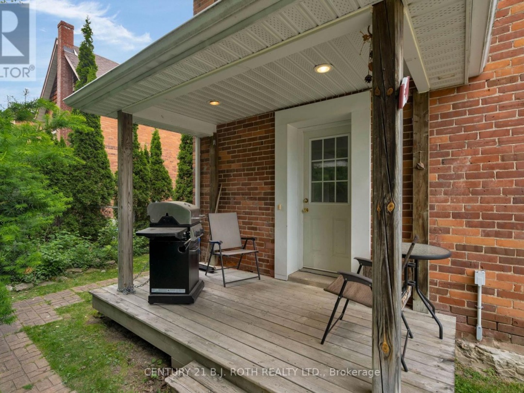 165 PARKVIEW AVENUE, 