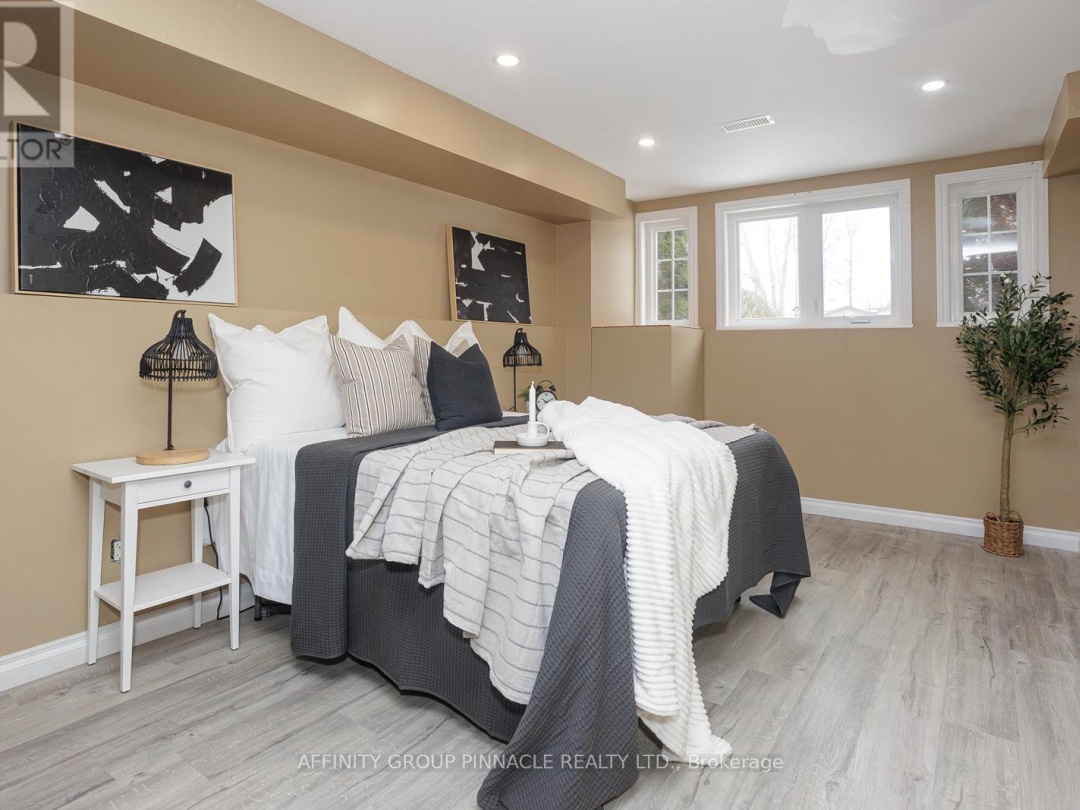 36 BALL AVENUE E, Talbot River