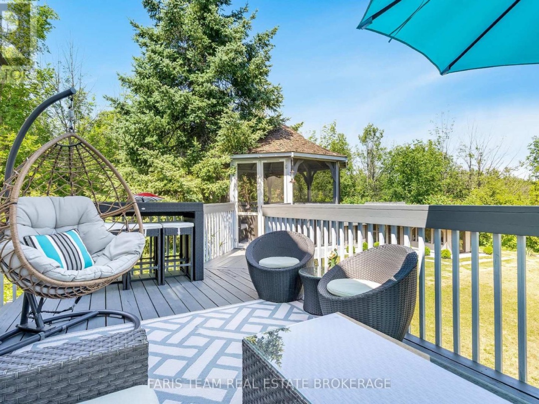 249 MEDONTE SIDEROAD 2, 