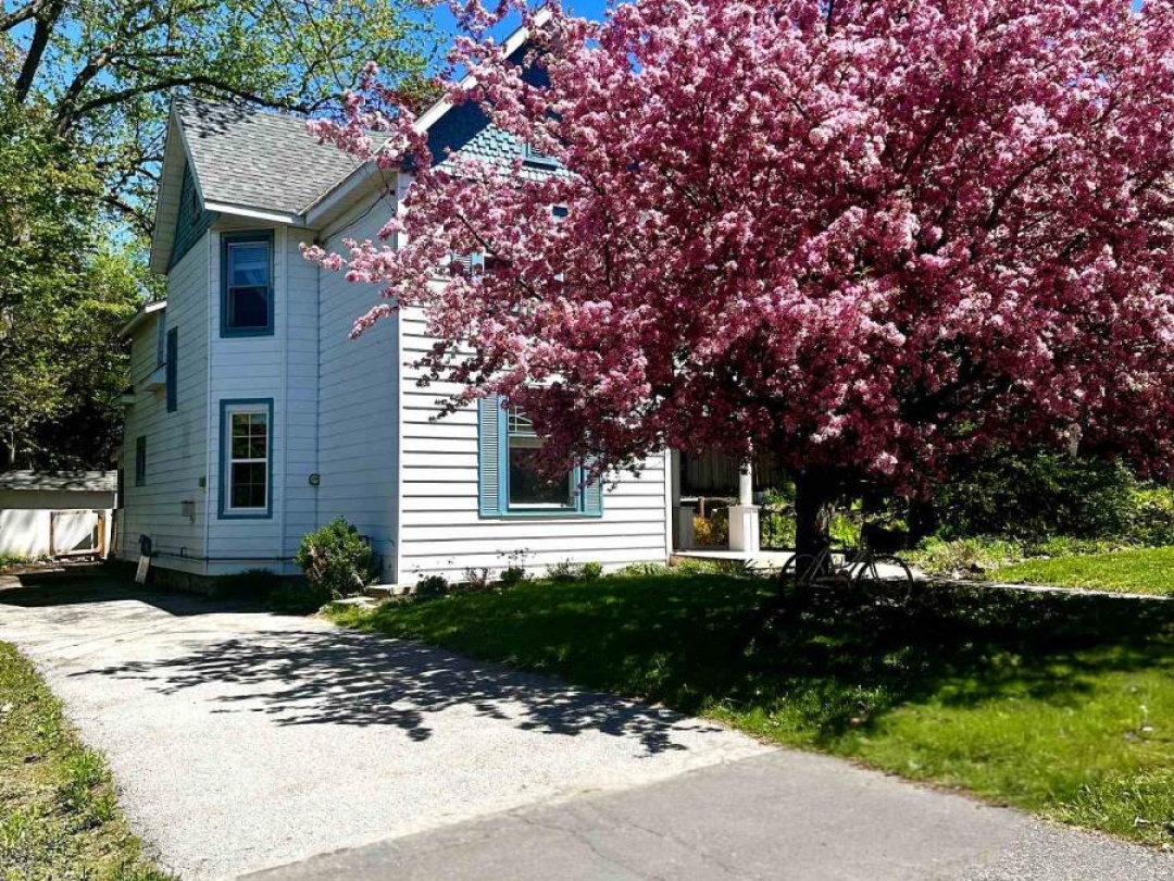 17 Waubeek Street, Parry Sound