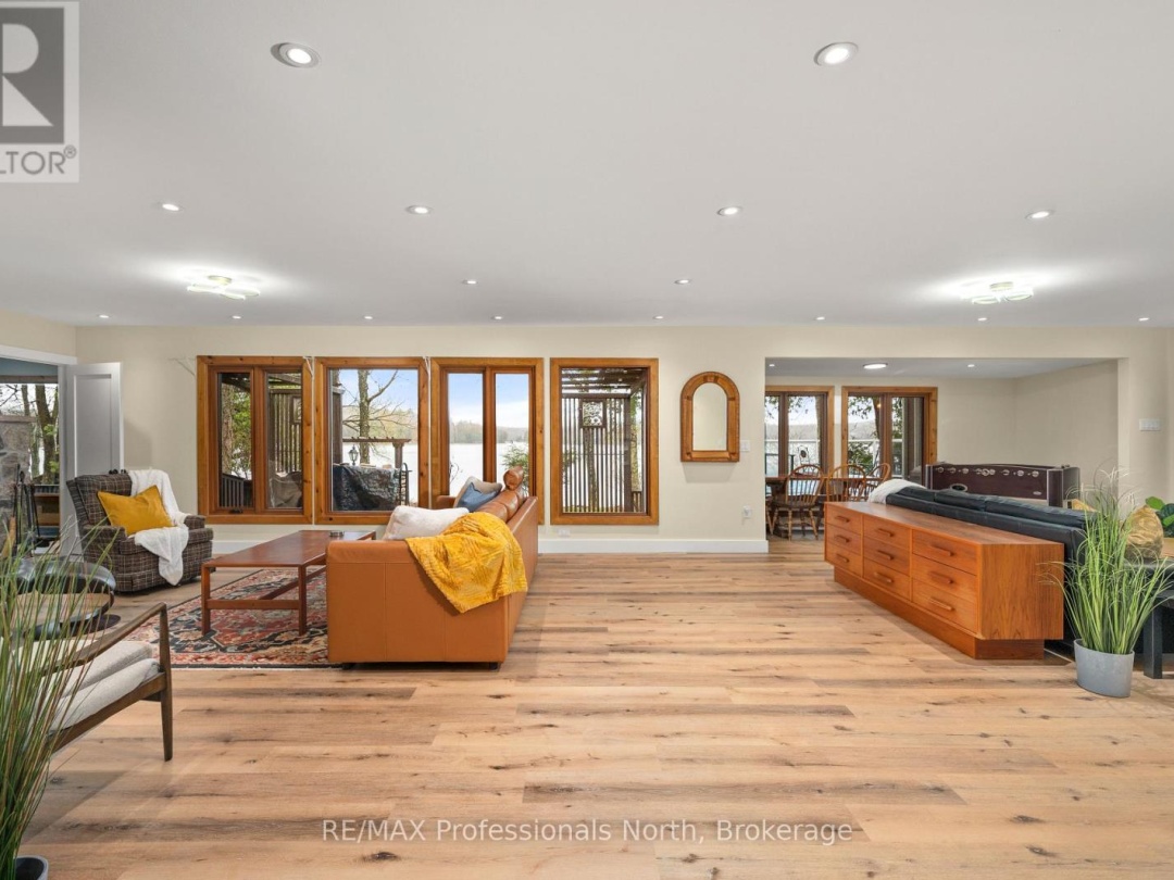 1073 Grass Lake Road, Grass Lake