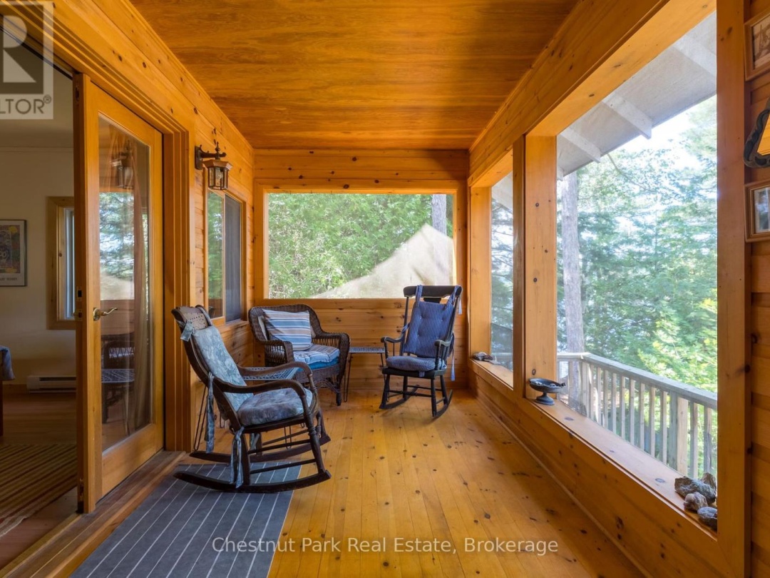 26 TAYLOR ISLAND 26LM, 
