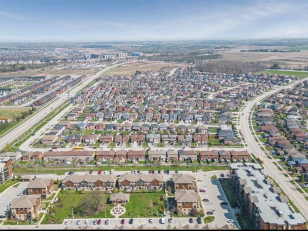 720 YONGE Street Unit# 205, 
