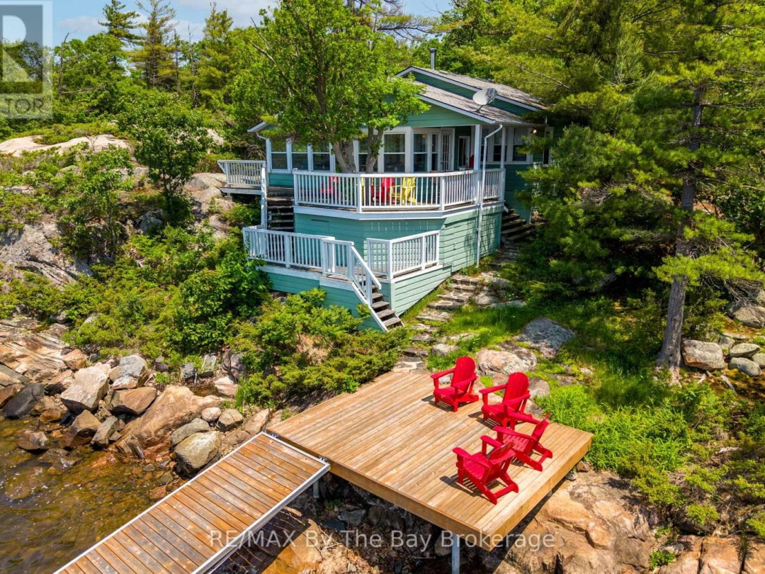 3572 ISLAND 820/MERMAID ISLAND, 