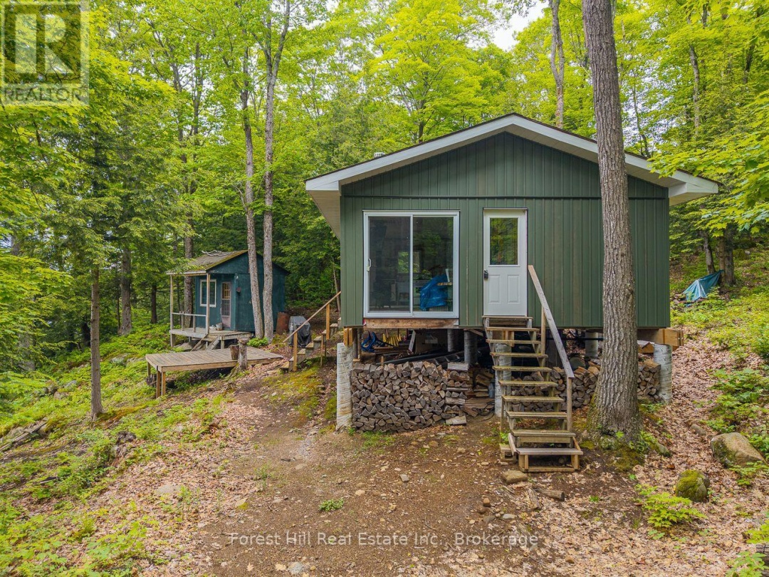 60 HAWKSVIEW LANE, 