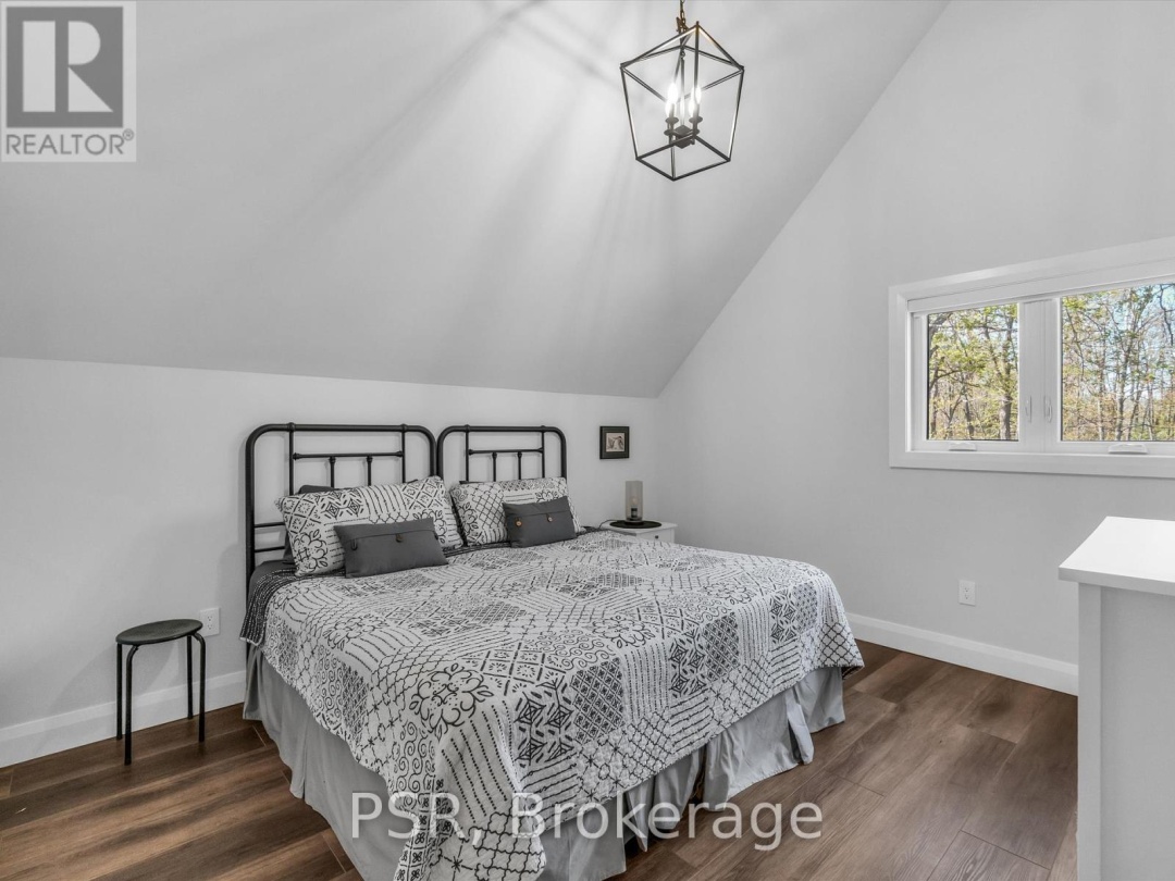 1028 Marshall Drive, Pine Lake