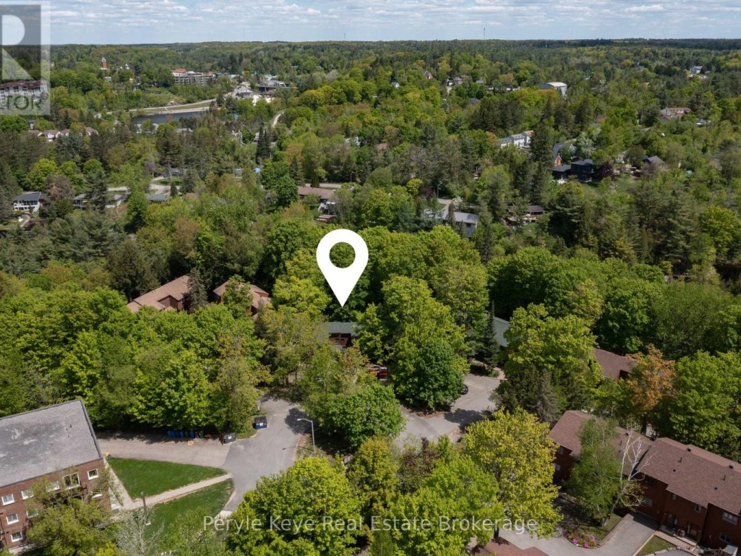 2 63 Southbank Drive, Lake Muskoka