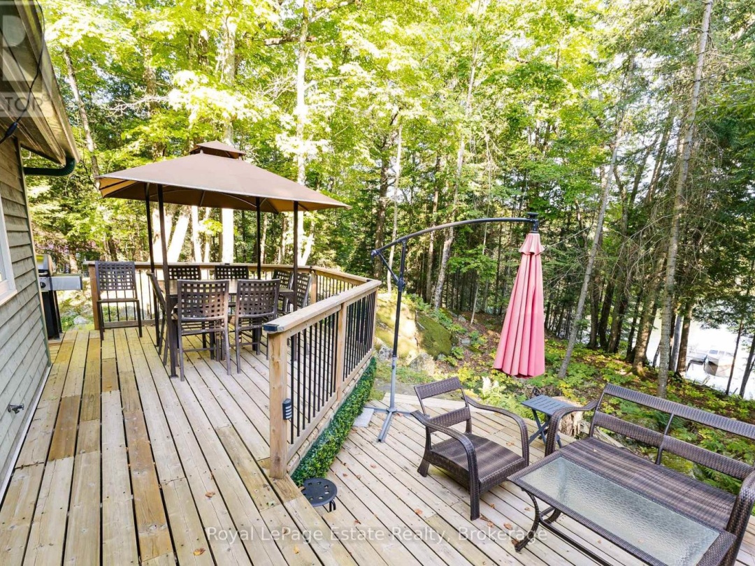 1157 BETWEEN LAKES TRAIL, Soyers Lake