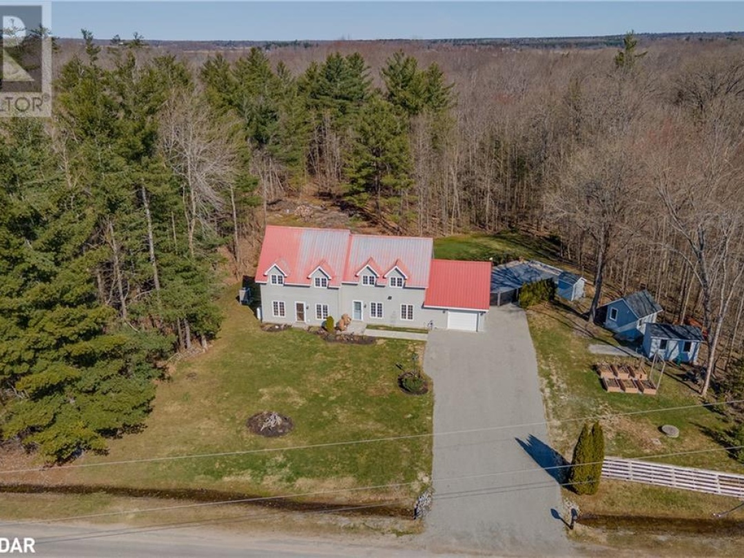 1572 Laughlin Falls Road, Coldwater