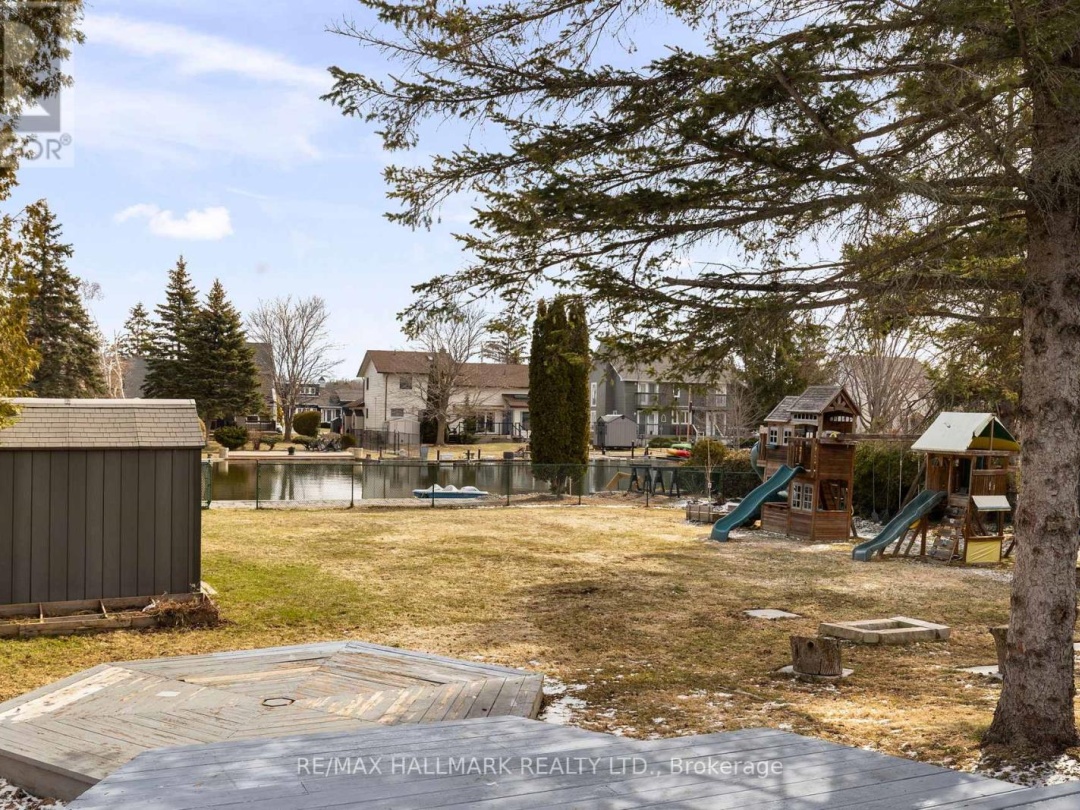 13 Pinetree Court, Lake Simcoe