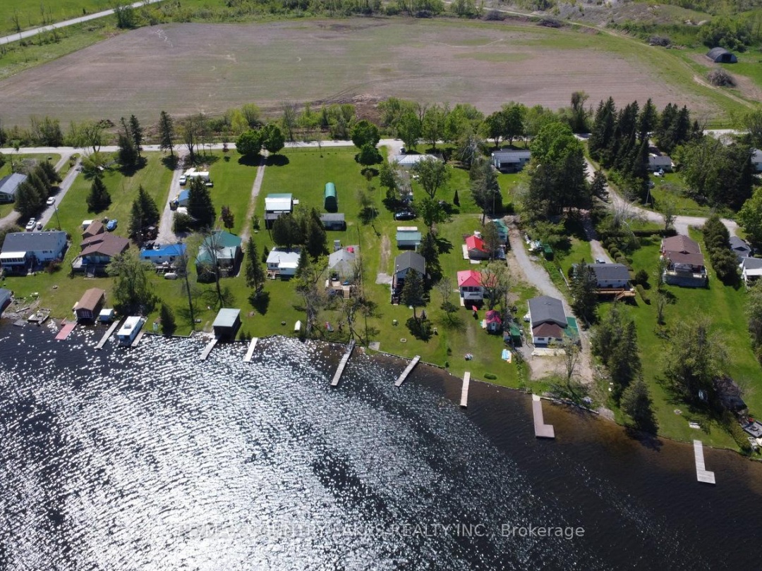 8 Saturn Lane, Mitchell Lake