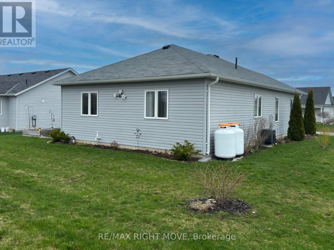 1 SINCLAIR CRESCENT, 