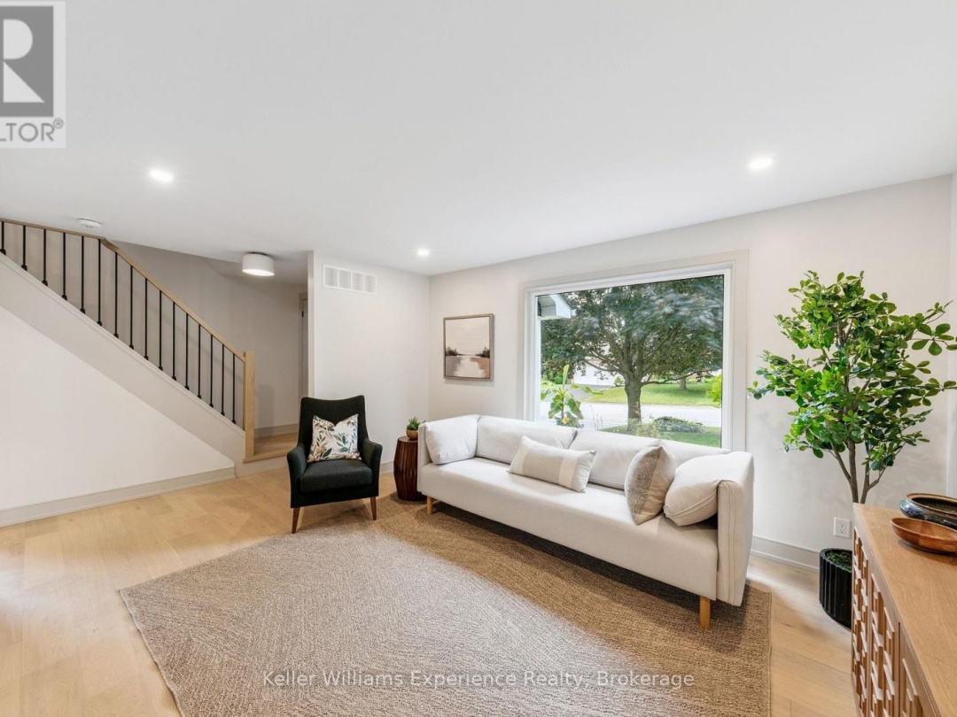 14 MARIPOSA DRIVE, 
