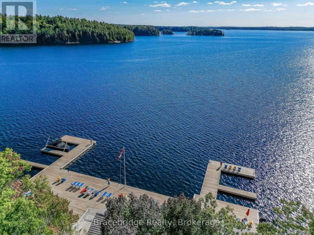 Bhv B203 1869 Muskoka Rd 118 Highway W, 