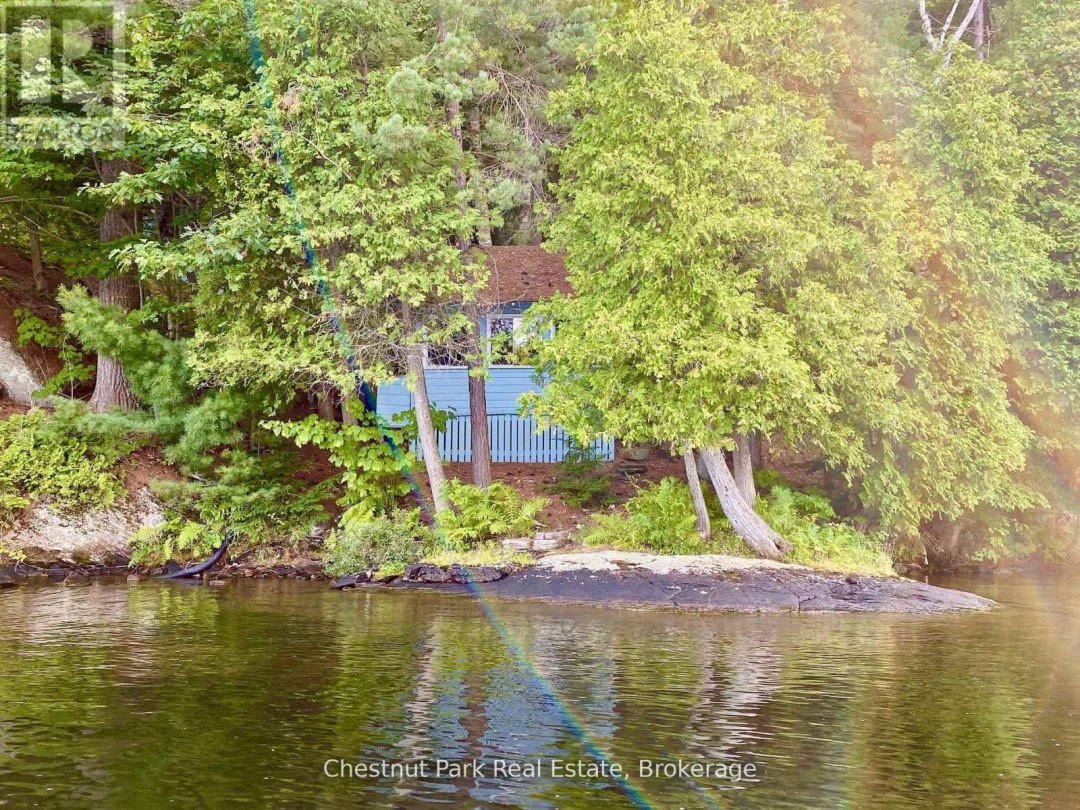 26 TAYLOR ISLAND 26LM, 