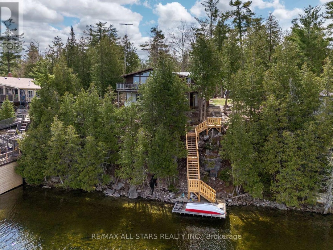 149 Lakeside Drive, Four Mile Lake
