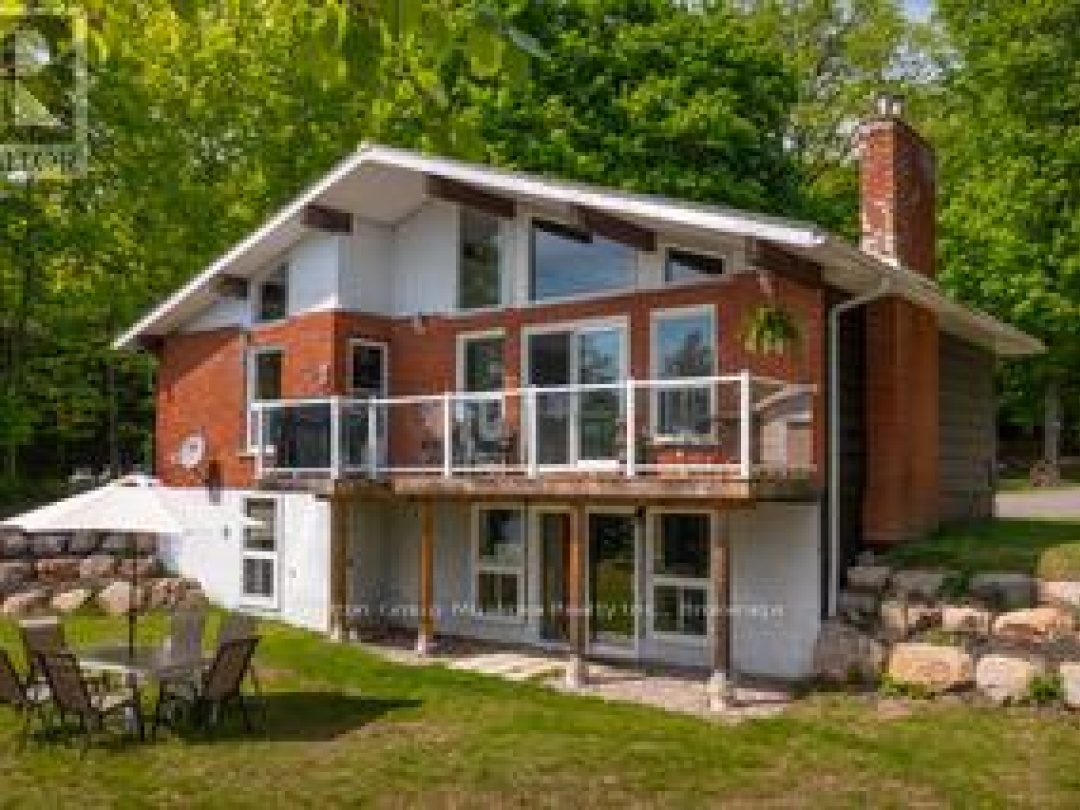 562 AND 568 EAST WASEOSA LAKE ROAD, 