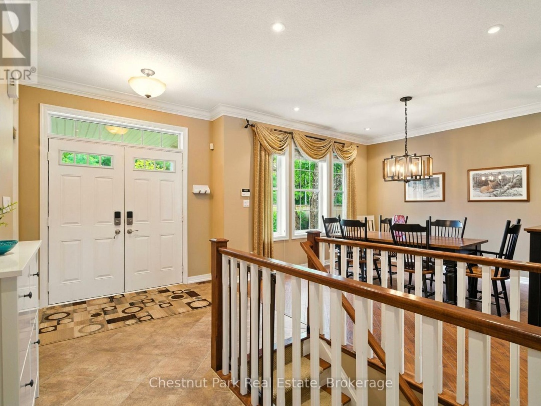 33 CLEARBROOK TRAIL, 