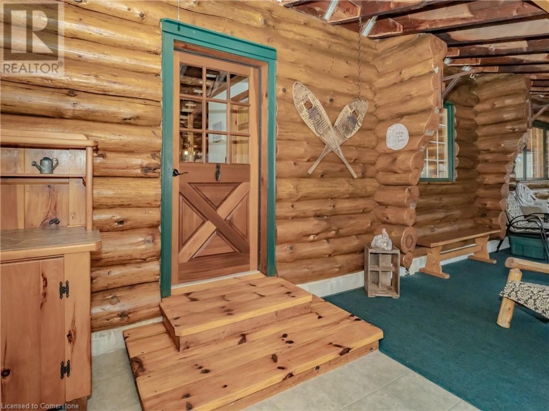 1696 HIGHWAY 118 E, 