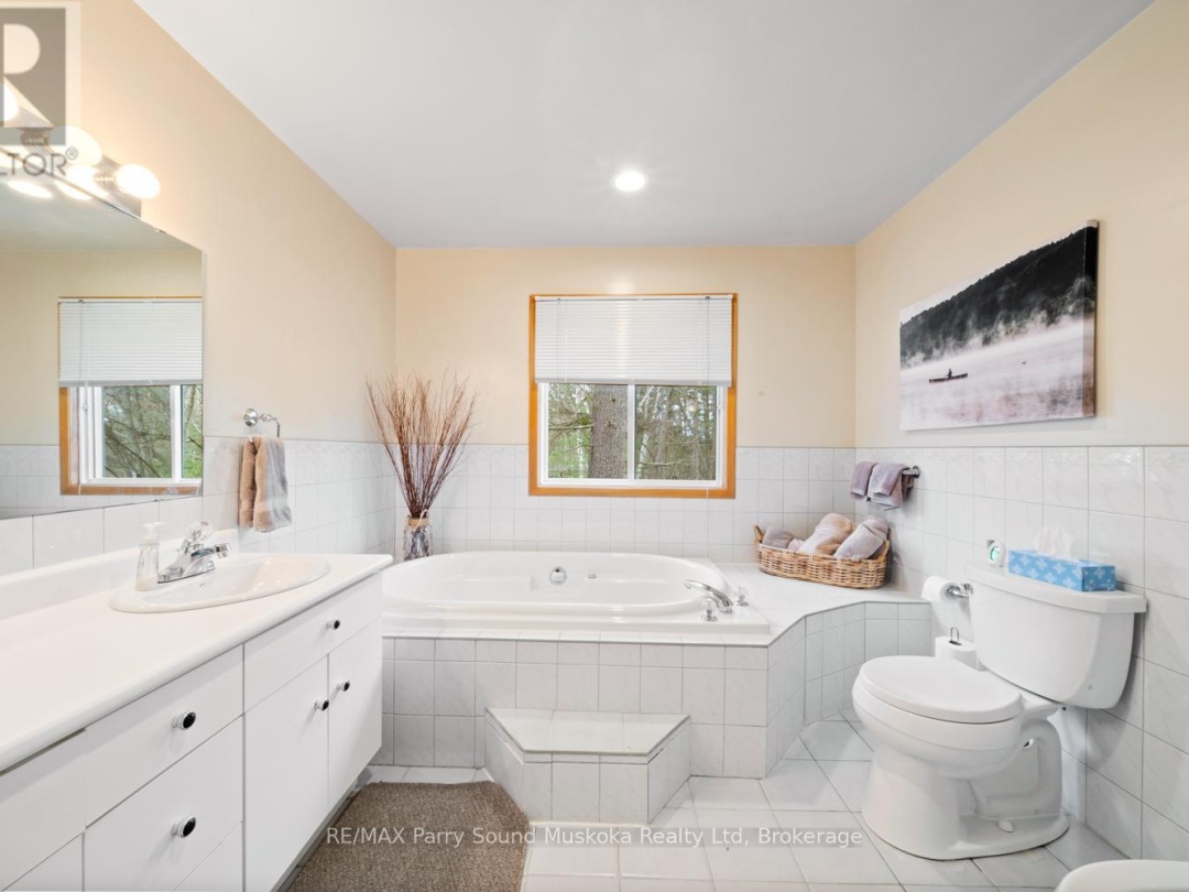 17 TAPATOO TRAIL, Otter Lake