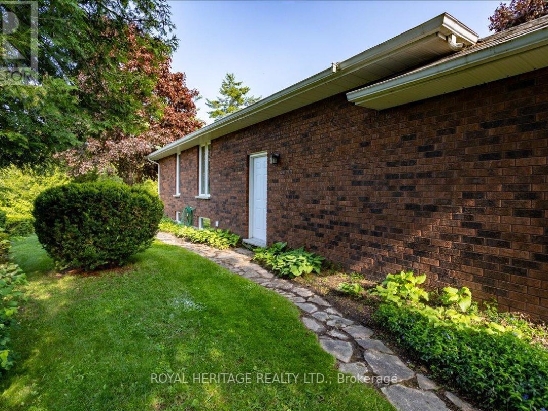 38 Patricia Place, Pigeon Lake