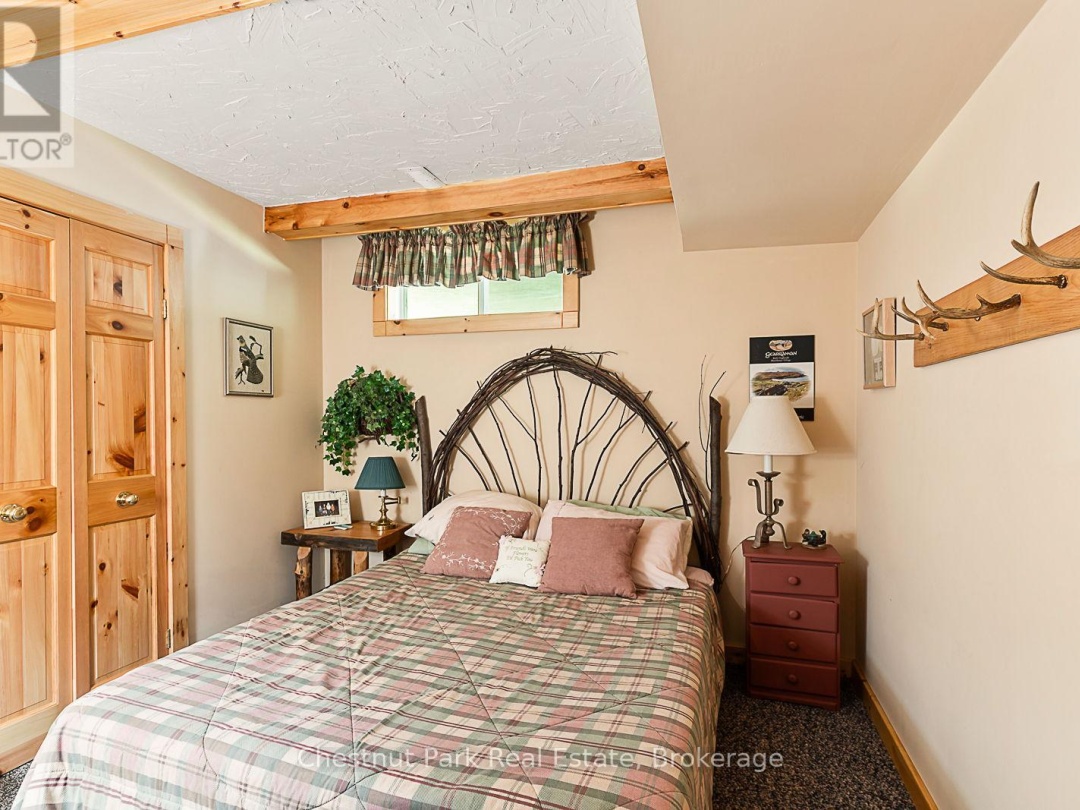 1669 NEWTON STREET, Redstone Lake