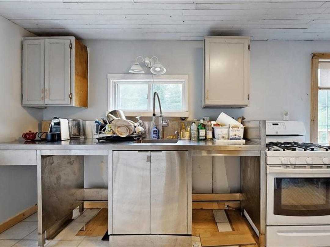2808 Gelert Road, Minden Hills