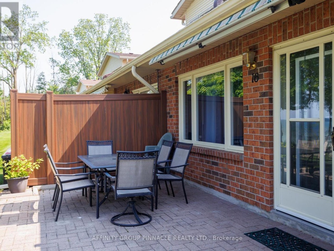 16 - B90 PARKLAWN BOULEVARD, 