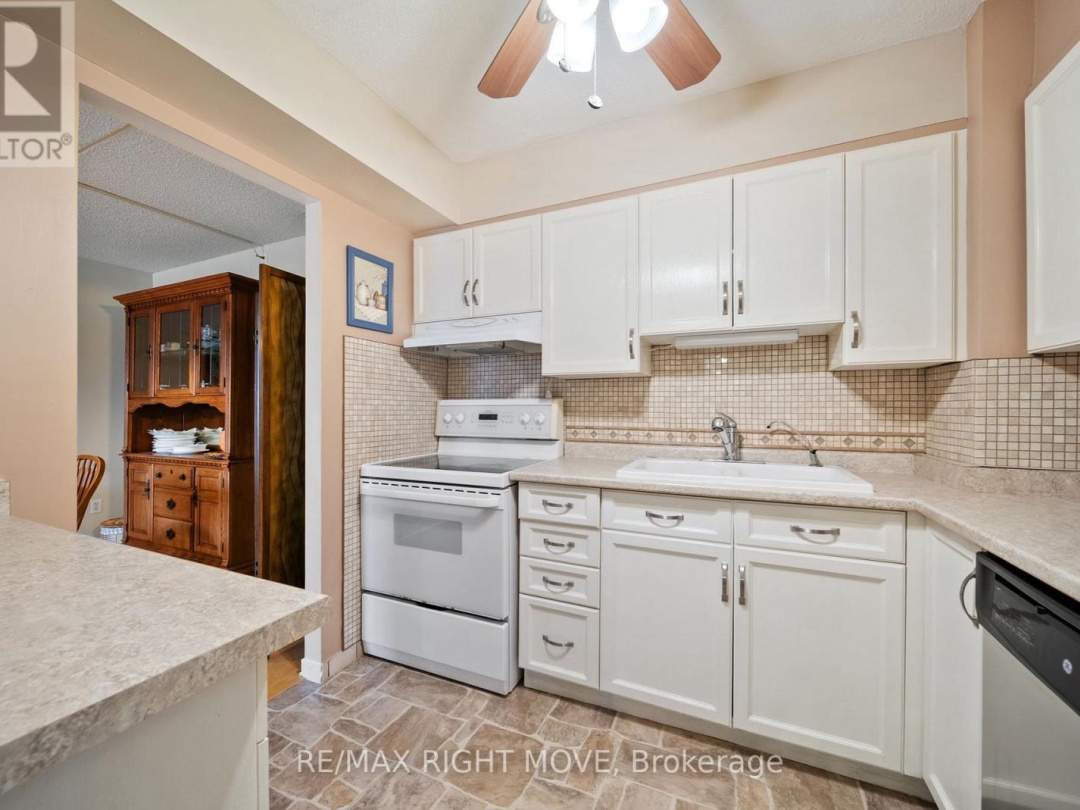 204 - 54 FITTONS ROAD W, 