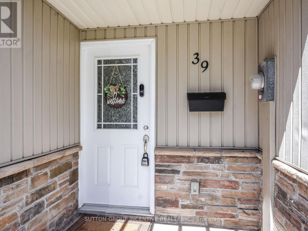 39 - 12 LANKIN BOULEVARD, 